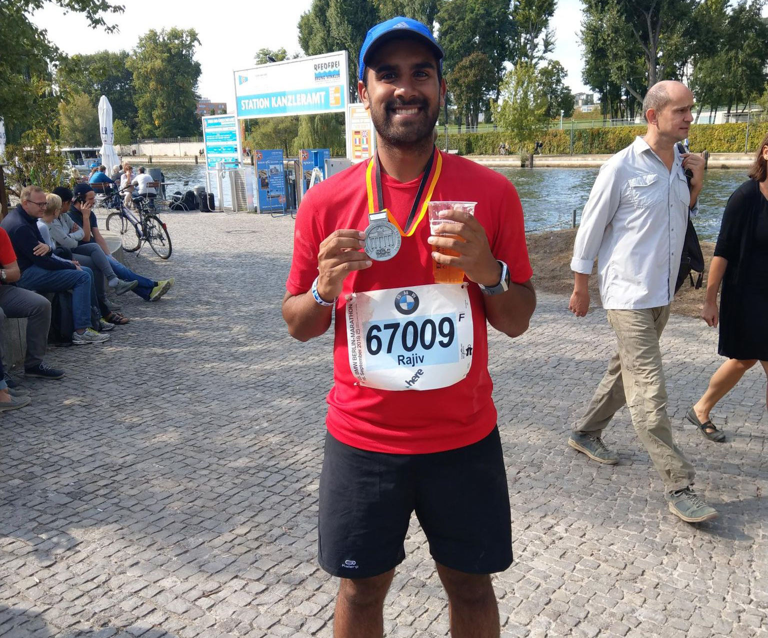 Rajiv Solanki from Poole AC at Berlin Marathon